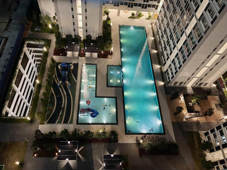 Horizon Suite Homestay, Klia By S&T Homez Sepang Exterior photo
