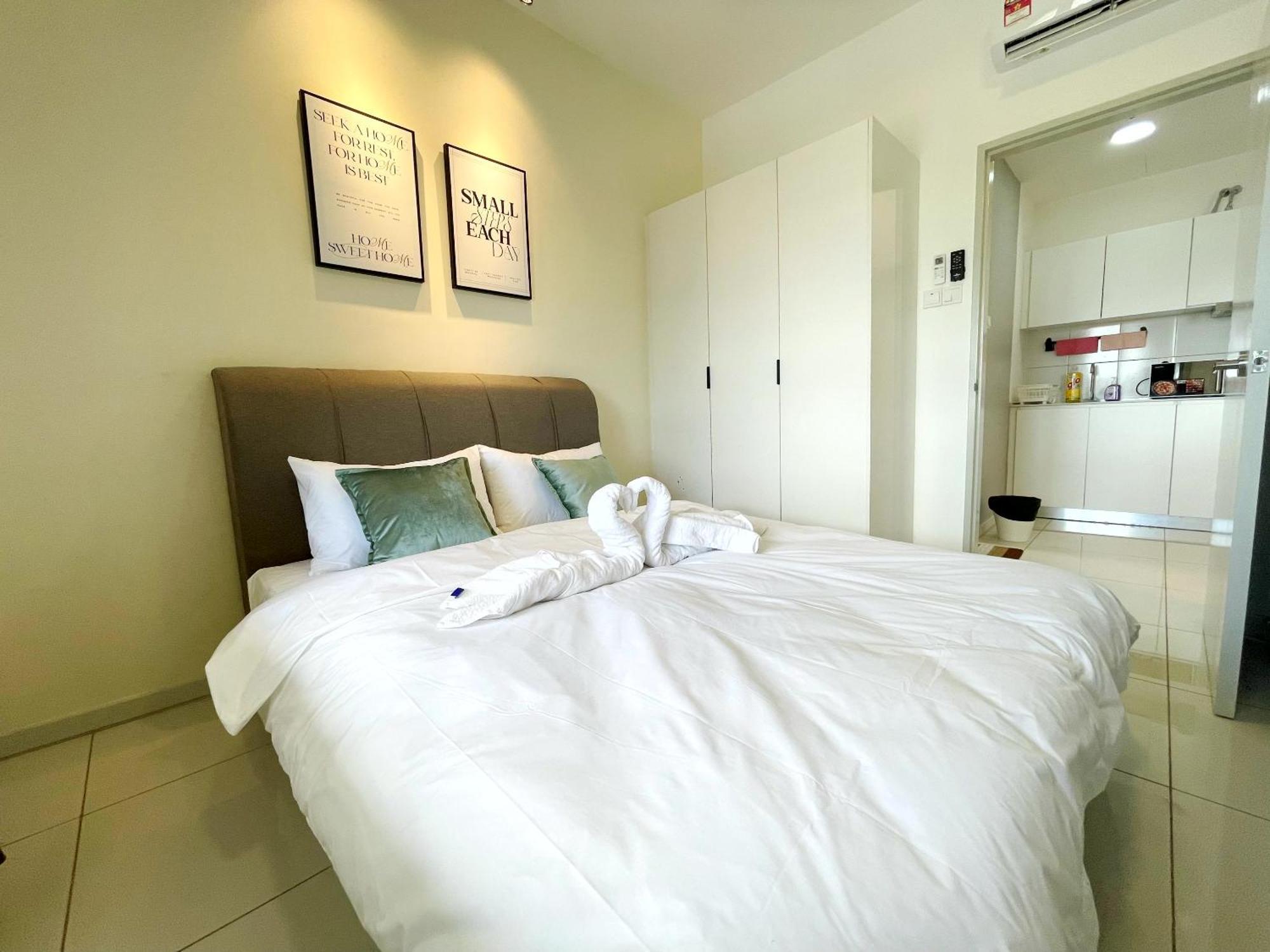 Horizon Suite Homestay, Klia By S&T Homez Sepang Exterior photo